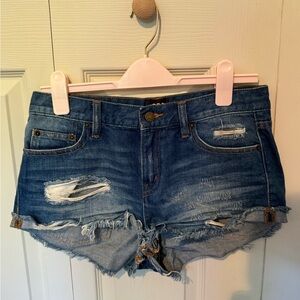 Boyfriend Low rise BDG Jean shorts size 26